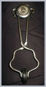 Jf Tron Saute Ruisseau Skirt Holder 1000px