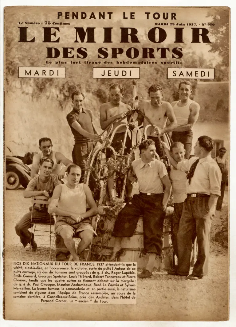 Le Miroir des Sports 29 June 1937 Cover — The Ten French Nationals Around the Well at Connelles — page 1 of 1