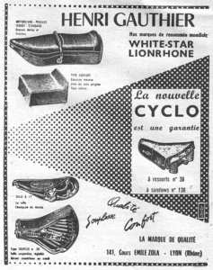 Henri Gauthier advertisement from L'Officiel du cycle, 13 April 1957, page 32: Drawings of five saddles sit inside a frame of dots: a long dual motorcycle saddle with a grab strap at the top left, a foam seat cushion of the Type Confort below it, the new Cyclo saddle on coil springs in a pale panel at the right, and at the lower left the Selle G 17 with an oval Henri Gauthier plate on its cantle and the sprung Type Souplex.