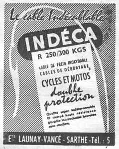 Indéca advertisement from L'Officiel du cycle, 16 February 1957, page 20: a brake cable loops in a broad white curve over a ground of fine diagonal ruling, with the INDÉCA name reversed out of a black rounded panel and a tilted light card below it carrying the product text.