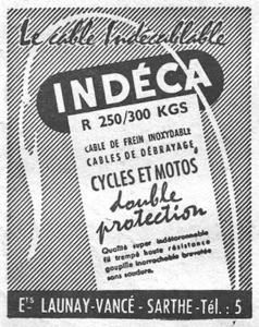 Indéca advertisement from L'Officiel du cycle, 2 February 1957, page 21: a brake cable loops in a broad white curve over a ground of fine diagonal ruling, with the INDÉCA name reversed out of a black rounded panel and a tilted light card below it carrying the product text.