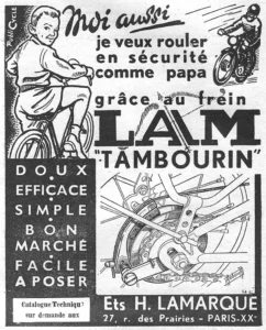 LAM advertisement from L'Officiel du cycle, 8 June 1957, page 26: a smiling boy on a bicycle looks back over his shoulder at the upper left while a helmeted motorcyclist rides toward him at the upper right, and a close drawing of a bicycle rear hub fitted with a drum brake fills the lower right: the brake drum and its reaction arm clamped to the chainstay, the chain and sprocket, the spokes and the axle nut.
