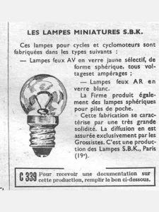 The note "Les lampes miniatures S.B.K." with a drawing of a bulb, from L'Officiel du cycle, 13 April 1957, page 17.
