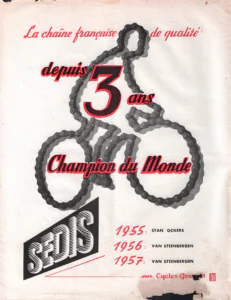 Sedis advertisement from L'Officiel du cycle, 21 December 1957, page 2: a racing cyclist bent over his machine is drawn entirely in lengths of roller chain, the rider's head, back and arms and both wheels formed from one looping chain printed in black with a gray shadow.