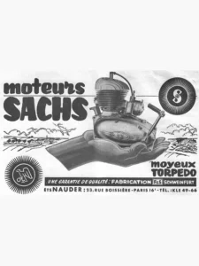 Torpedo advertisement from L'Officiel du cycle, 8 June 1957, page 22: a photograph of a Sachs two-stroke engine, with its finned cylinder, carburetor and kick-start lever, rests in a large shaded open hand stretched across a line drawing of rolling countryside with villages, trees and a church spire.