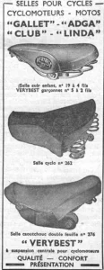 Gallet advertisement from L'Officiel du cycle, 3-17 August 1959, page 24: three saddles are drawn one above another inside a tall ruled frame, each with its caption beneath: a small leather saddle on a wire frame with an oval maker's badge on its flank, a deep moped saddle on tall coil springs and a broad rubber saddle on a central pivot.