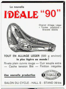 Idéale advertisement from Le Cycle, October 1966: the new all-alloy Idéale 90 racing saddle drawn from below, with the red Idéale 90 headline.