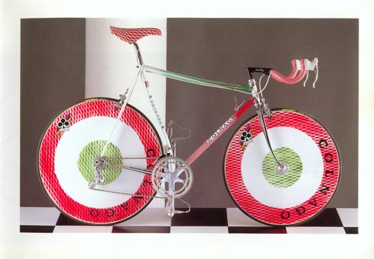 Colnago 1988 Catalog — The Colnago Concept with Ferrari Engineering, Carbon Volo, Master, Masterpiù, Krono and Master Mountainbike — page 20 of 30