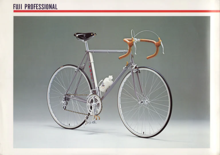 Fuji c.1978 International Catalog — Nine Models from the Professional to the OA-10, in English, German and French — page 2 of 20