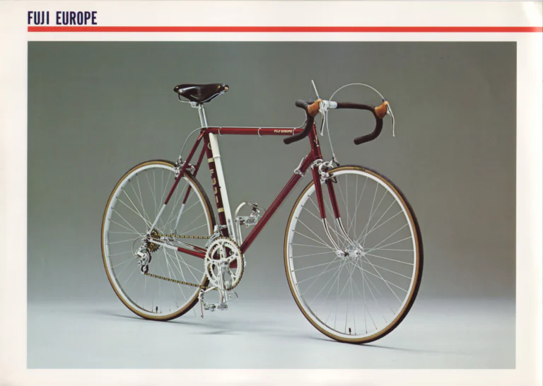 Fuji c.1978 International Catalog — Nine Models from the Professional to the OA-10, in English, German and French — page 12 of 20