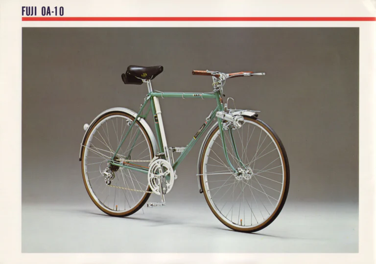 Fuji c.1978 International Catalog — Nine Models from the Professional to the OA-10, in English, German and French — page 18 of 20